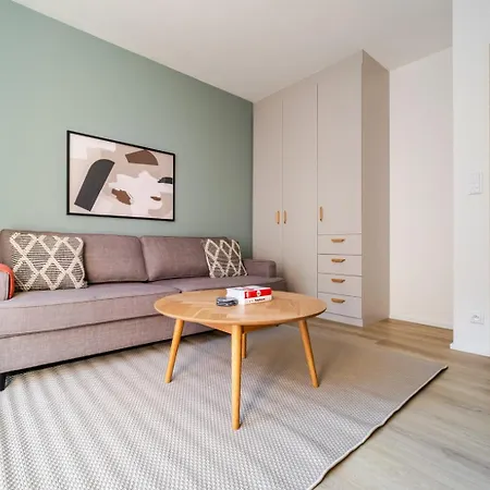 Blueground 7 Furnished Close To Offices Prg-12